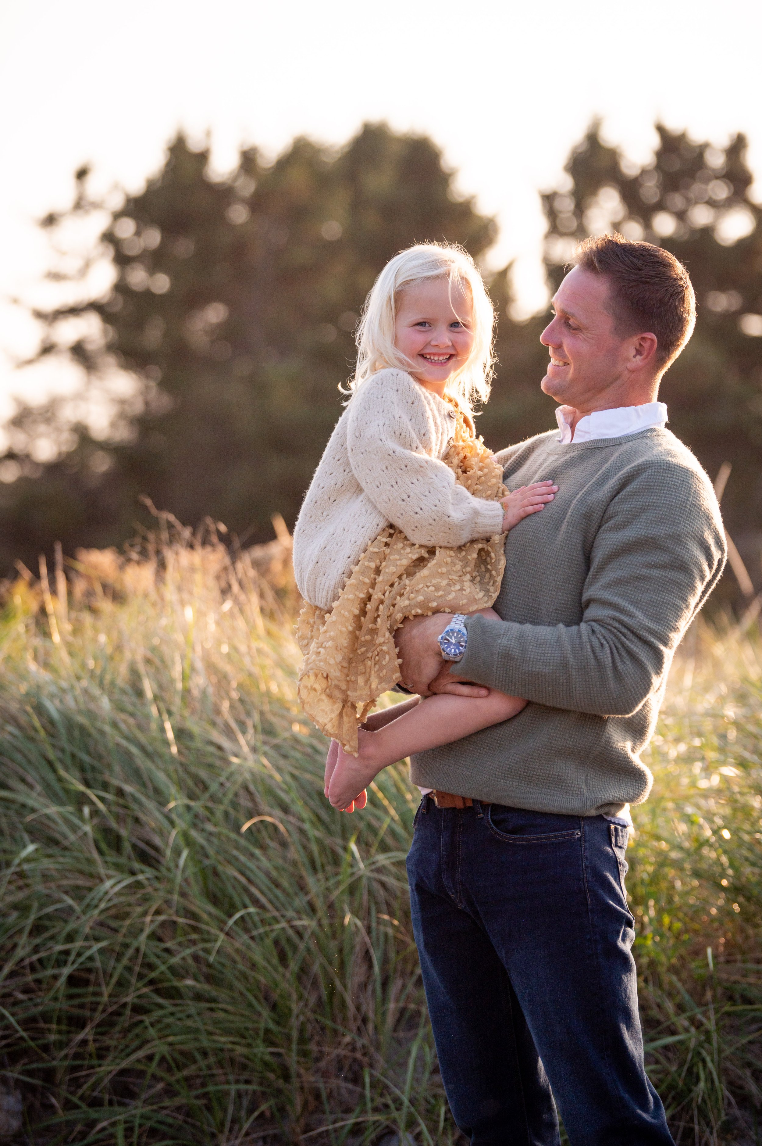 lindsay murphy photography | portland maine family photographer | dad and daughter cape elizabeth.jpg