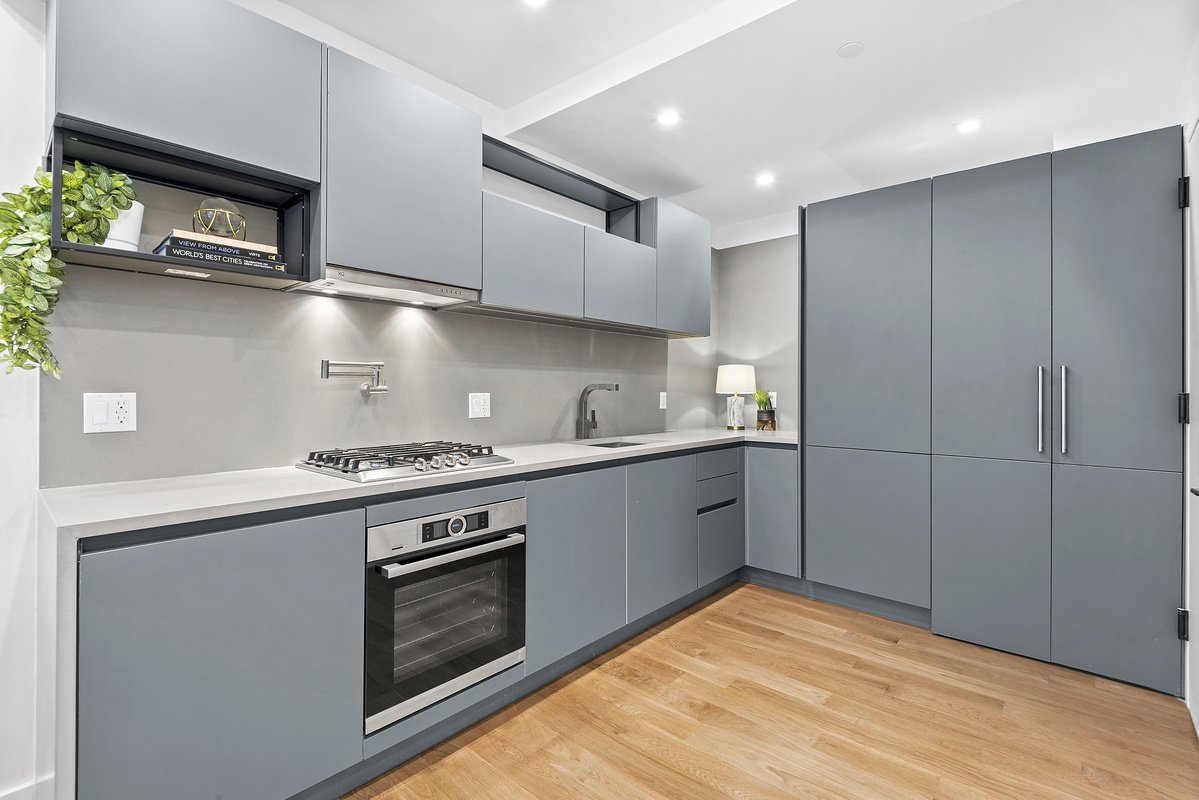 171 Devoe Street 05.jpg