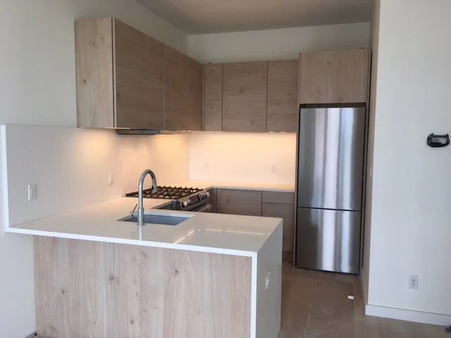 404 Grand Avenue 07.JPG