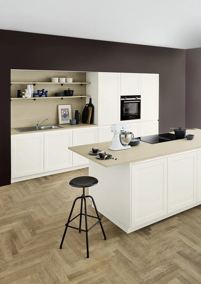 RAVENNA-LACK-Magnolia-luxury-kitchen.jpg