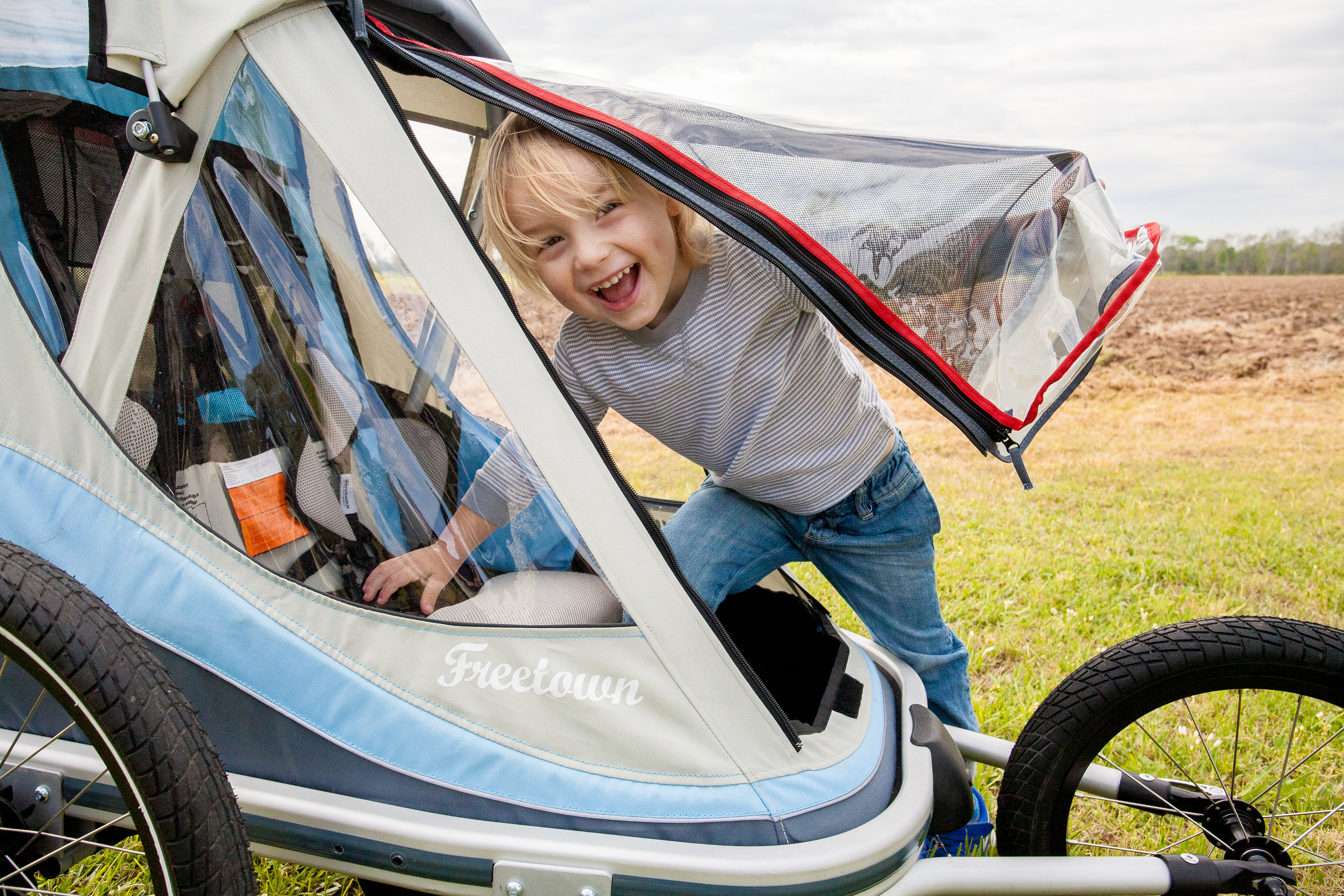  Freetown MUDBUG - Casco de bicicleta para adulto (azul) :  Deportes y Actividades al Aire Libre