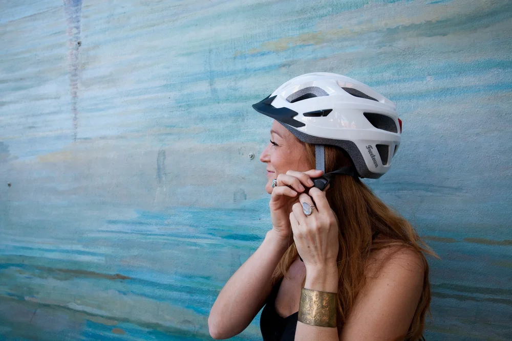 best road race bike helmet BEST CYCLING HELMET FOR ROAD AND GRAVEL