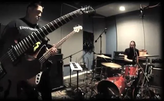 The new video from @contranistas is finished! Link in @contranistas bio. 🎥 @mr.downfire @altlab #instrumental #duo #synth #drums #guitar #studio #bakersfield #live