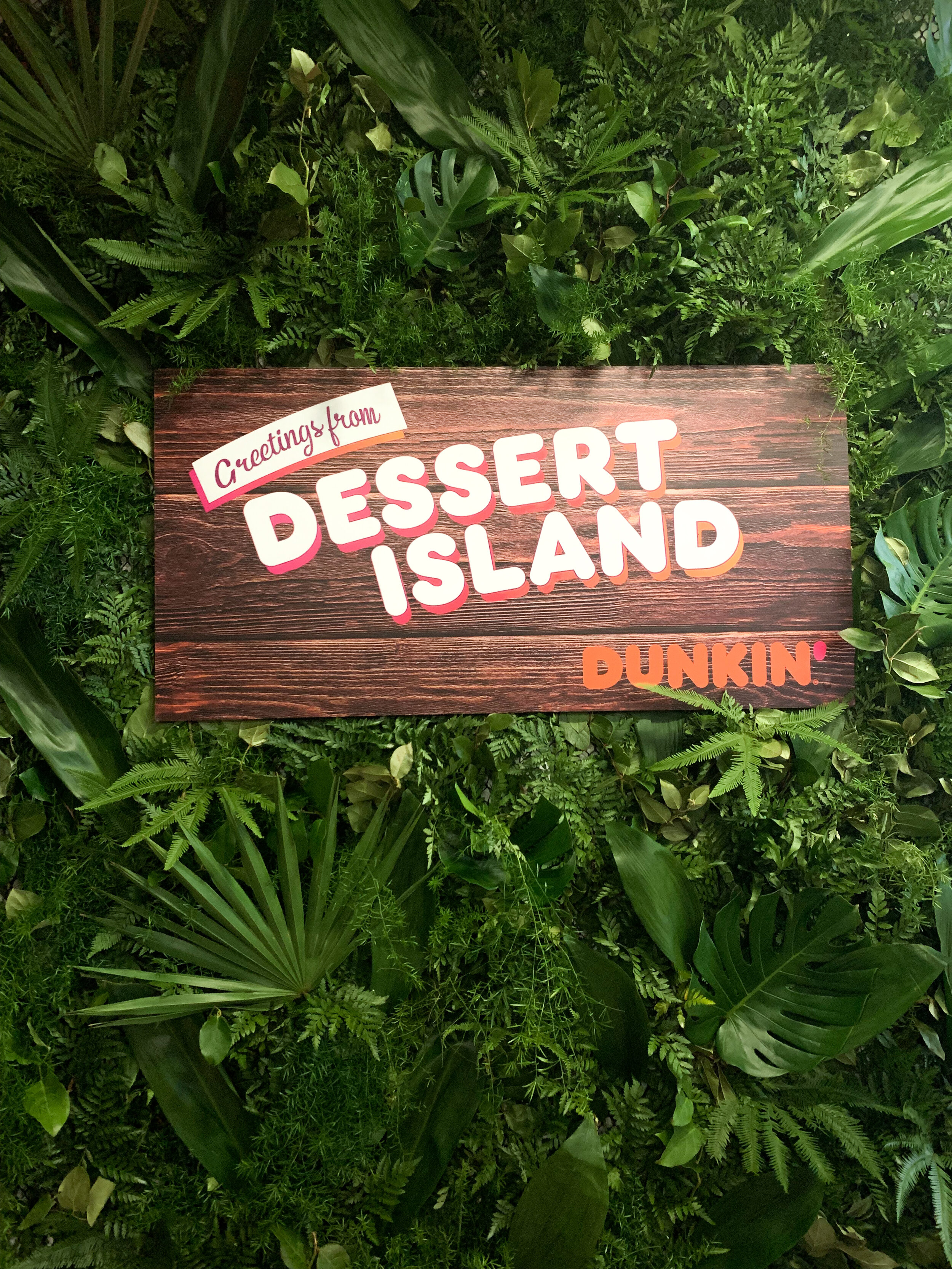 DUNKIN' DESSERT ISLAND