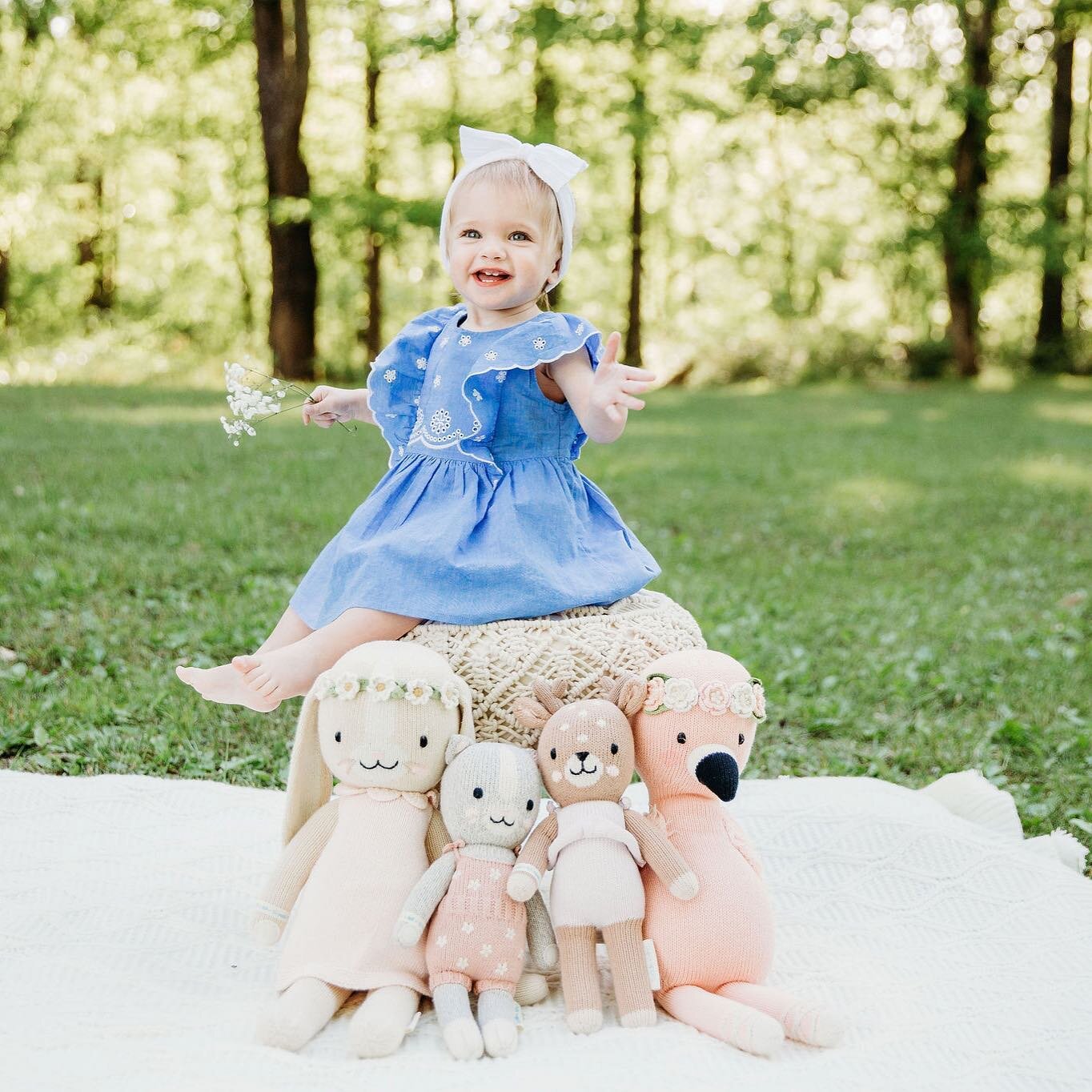 A beautiful session for a beautiful 1 year old! What adorable props, right!!!?!? (Courtesy of mama)
#acworthfamilyphotographer #acworthphotographer #cartersvillefamilyphotographer #kennessawfamilyphotographer