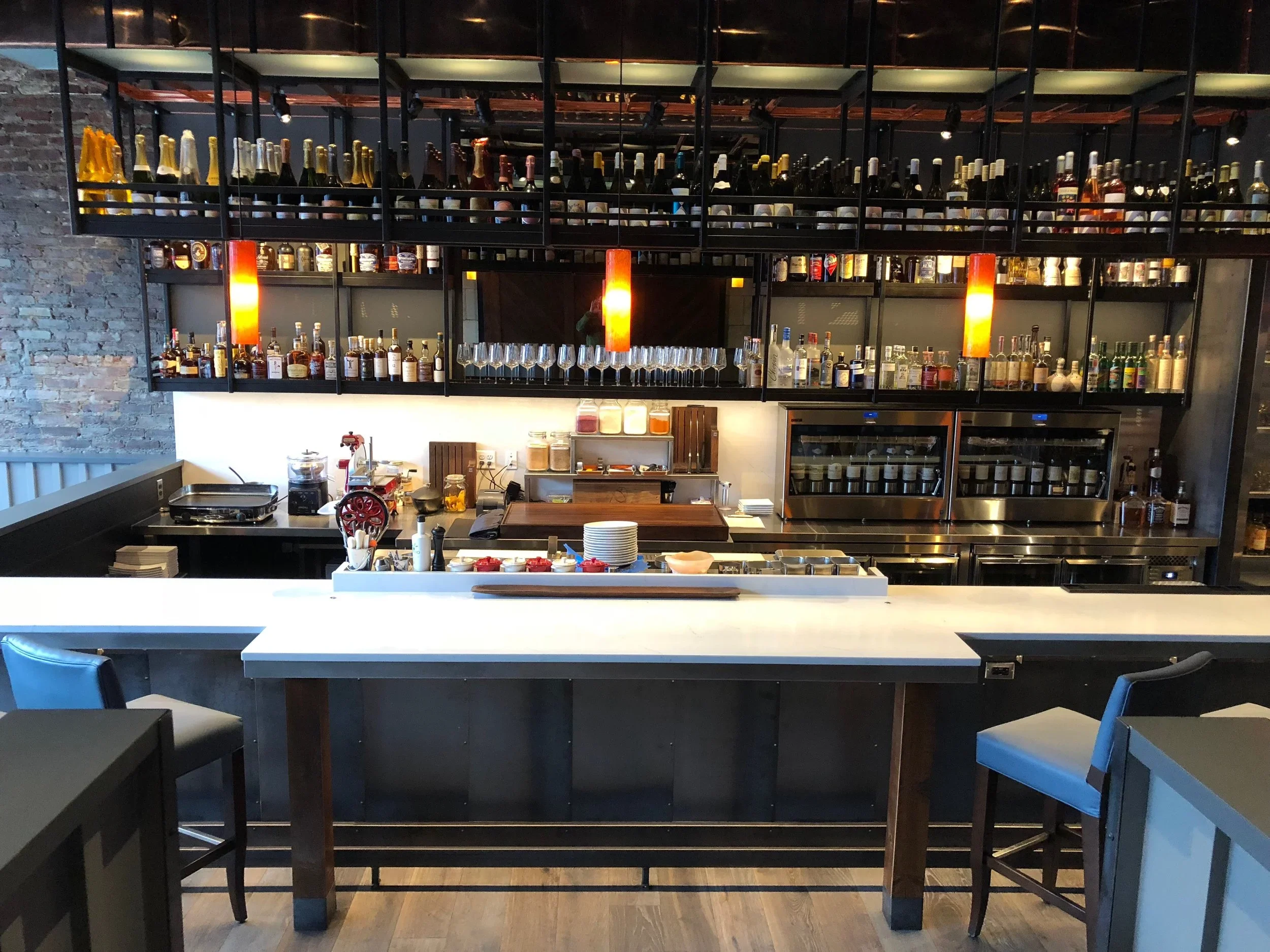 Moody's Crudo Bar.webp