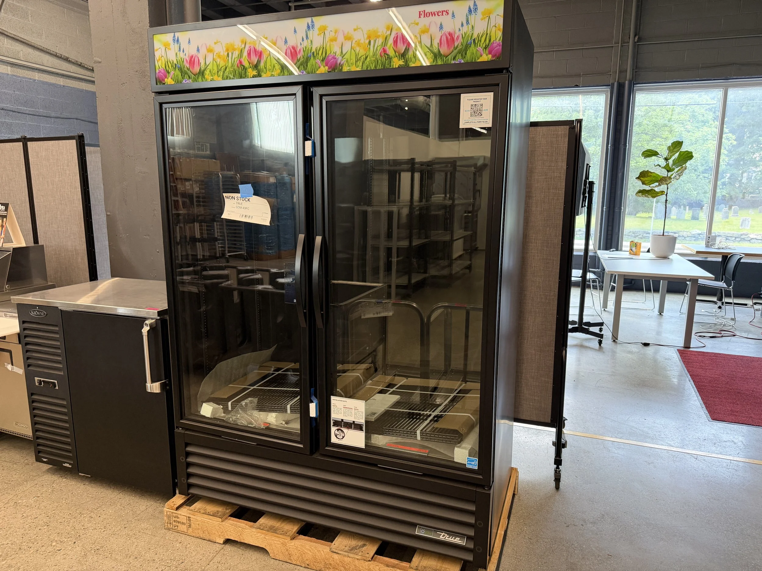 True GDM-49F-HC-TSL01 Floral Merchandiser