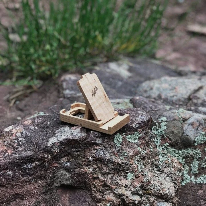 Good Grabs&mdash;15% OFF
Limited time offer.

&mdash;The Dais Companion&mdash; 
A ritual with your phone.
Thinking of the Back-To-School crowd&hellip;
For all of the working places: office, dorm, workbench, home, general &ldquo;workspaces&rdquo;&mdas