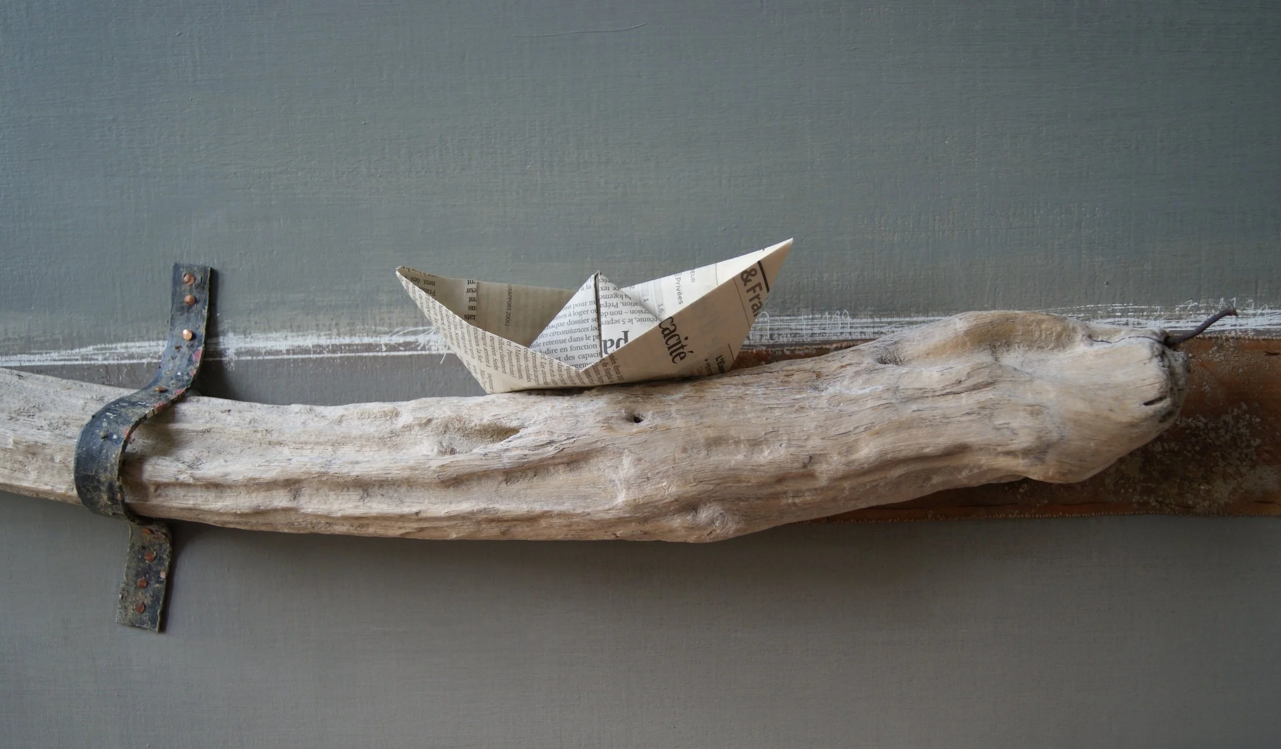Detail Grey