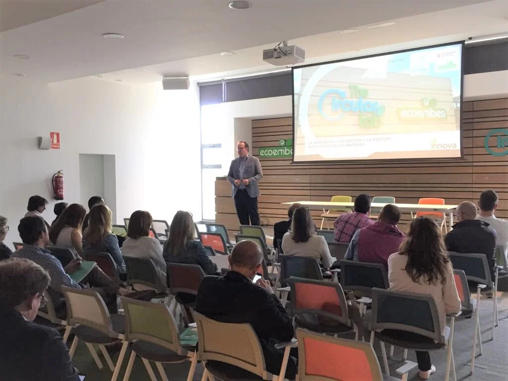 “La innovación y la gestión inteligente de los residuos”, jornada formativa en The Circular Lab