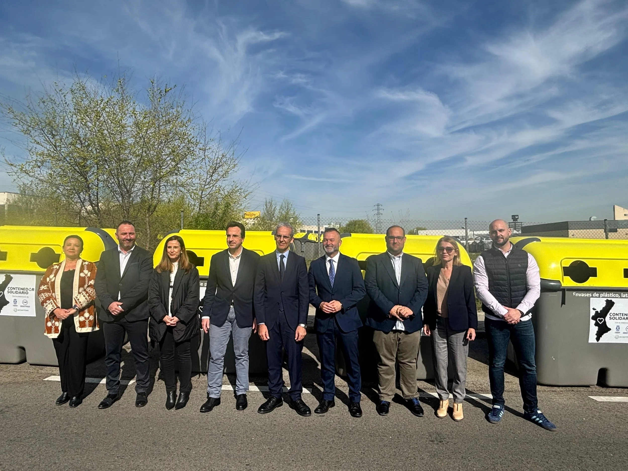 MUNICIPIOS DE TODA ESPAÑA PONEN A DISPOSICIÓN DE LAS LOCALIDADES VALENCIANAS AFECTADAS POR LA DANA MÁS DE 2.900 CONTENEDORES DE RESIDUOS