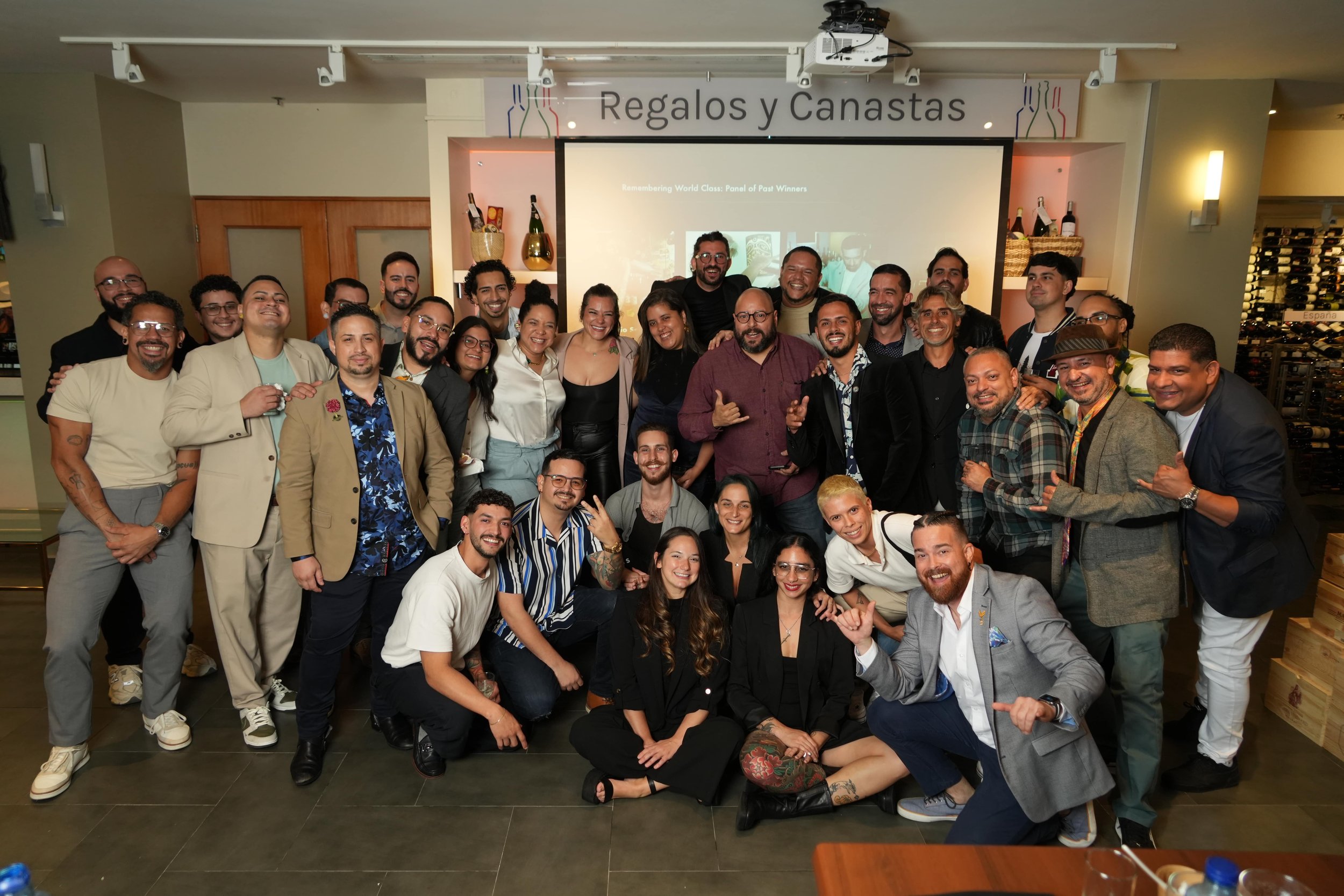 Participantes del World Class Studio-min.JPG