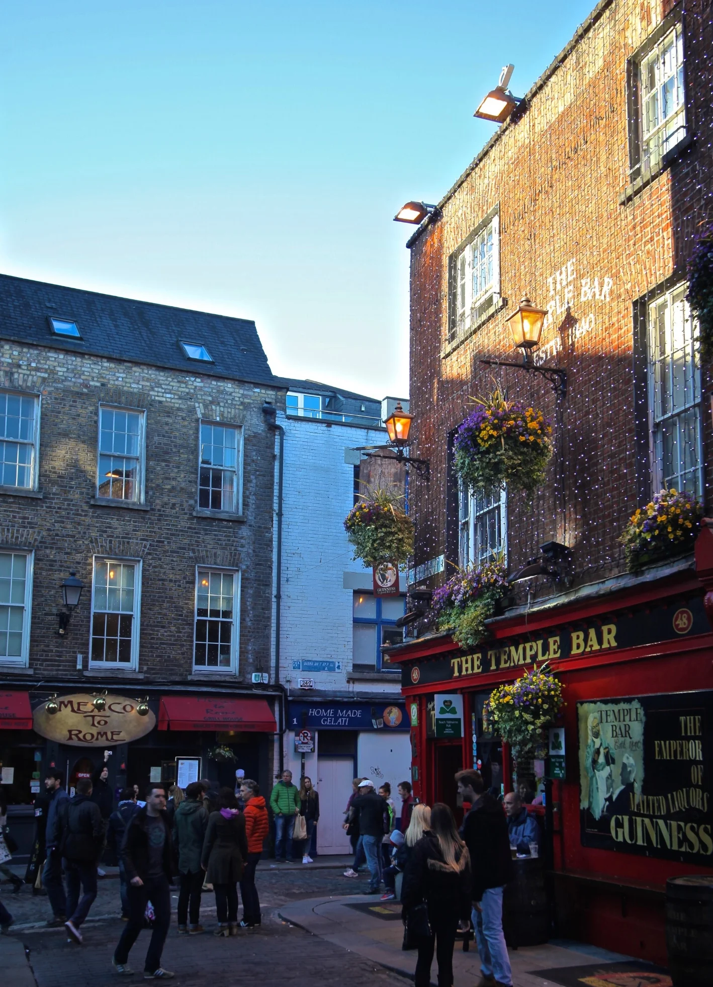 Temple bar district D ublin, Ireland
