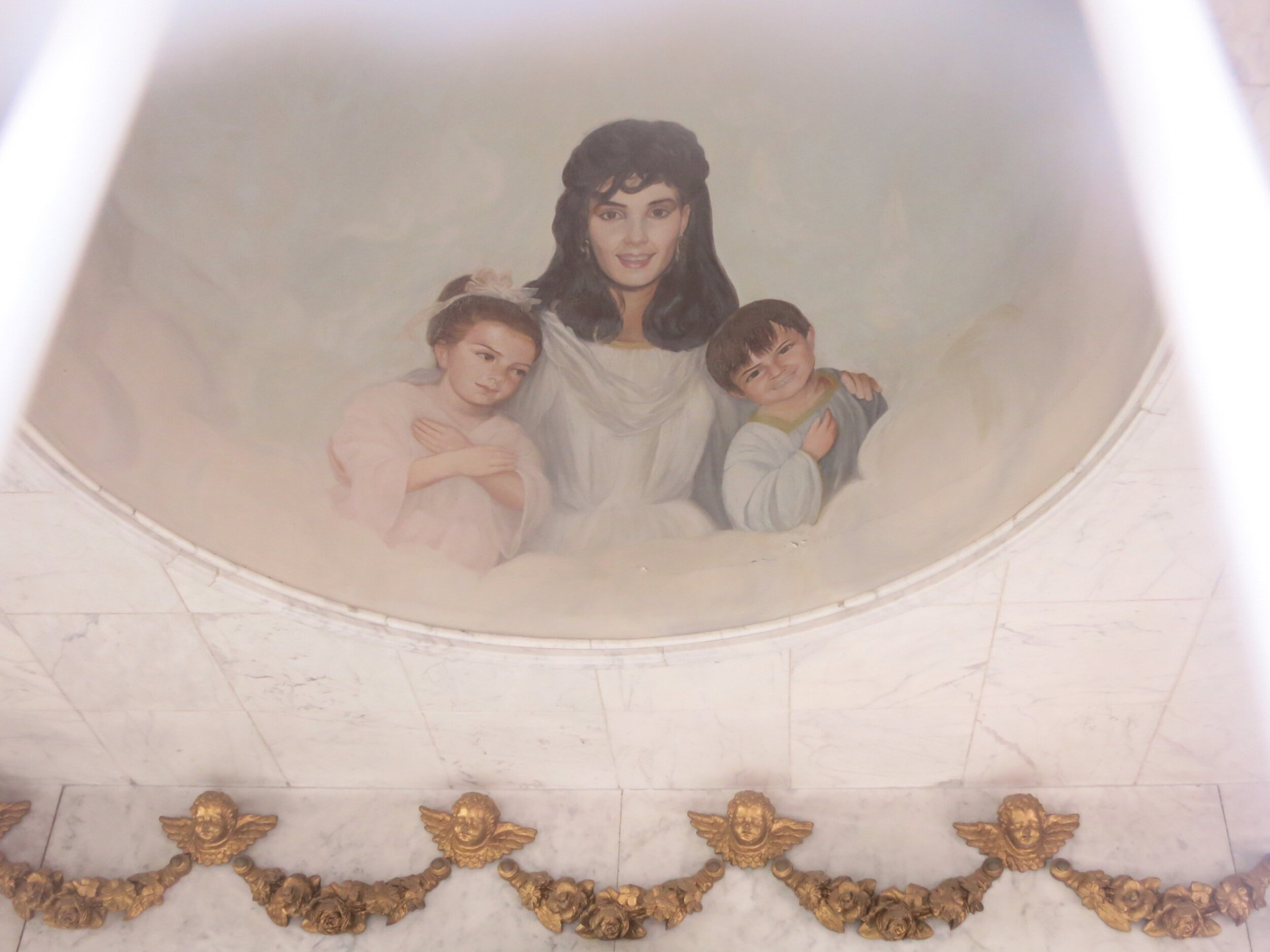 THE WIFE AND KIDS | Tumba de Guadalupe Leija Serrano de Palma | Tomb of El Güero Palma's wife Guadalupe and children