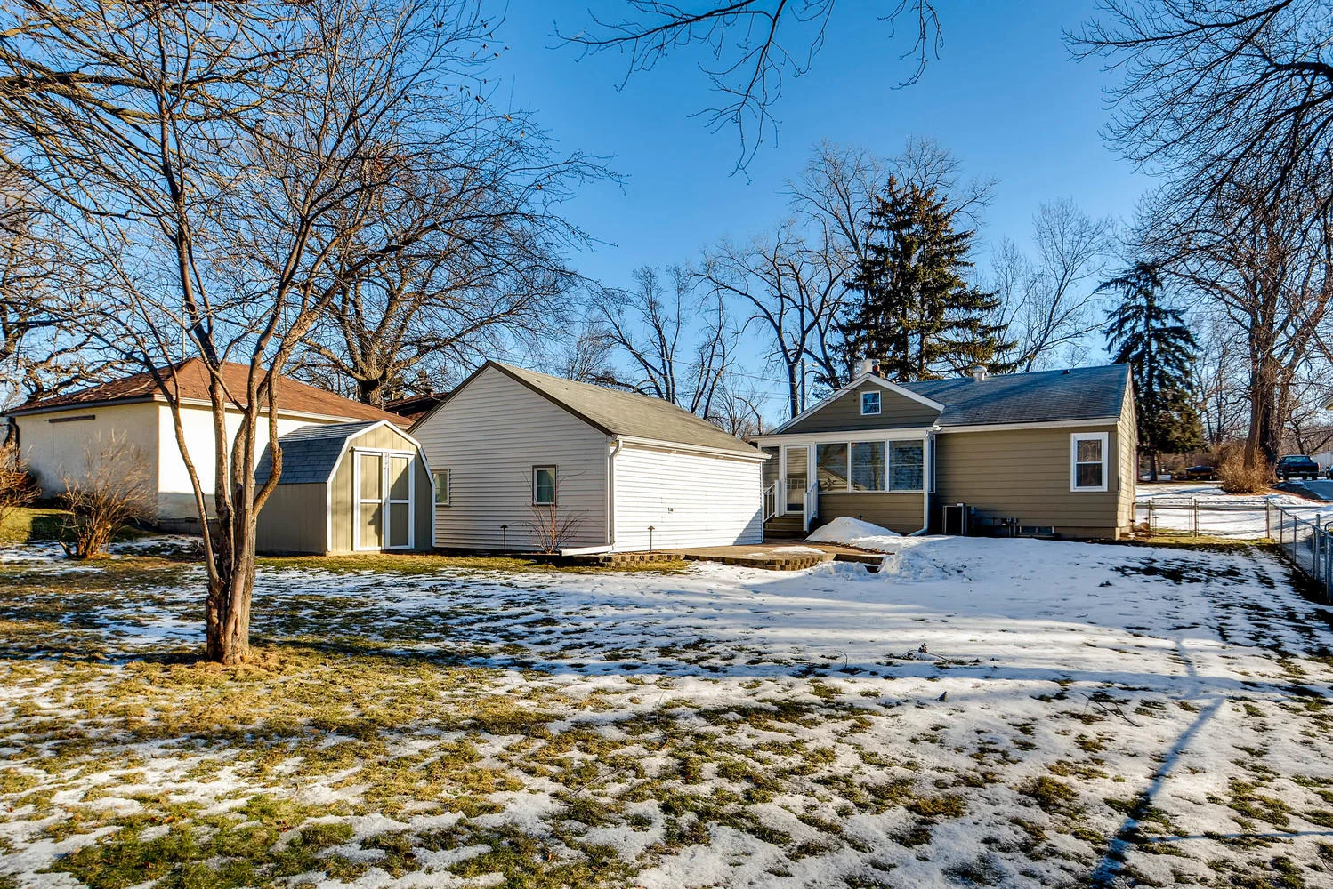 4630 7th St NE Minneapolis MN-large-027-24-Back Yard-1499x1000-72dpi.jpg