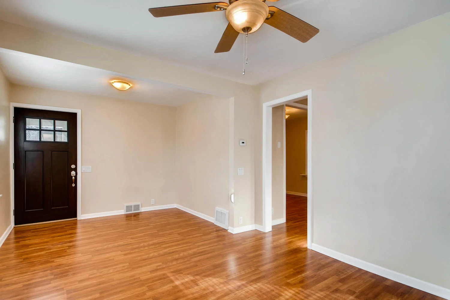 4630 7th St NE Minneapolis MN-large-007-3-Living Room-1500x1000-72dpi.jpg