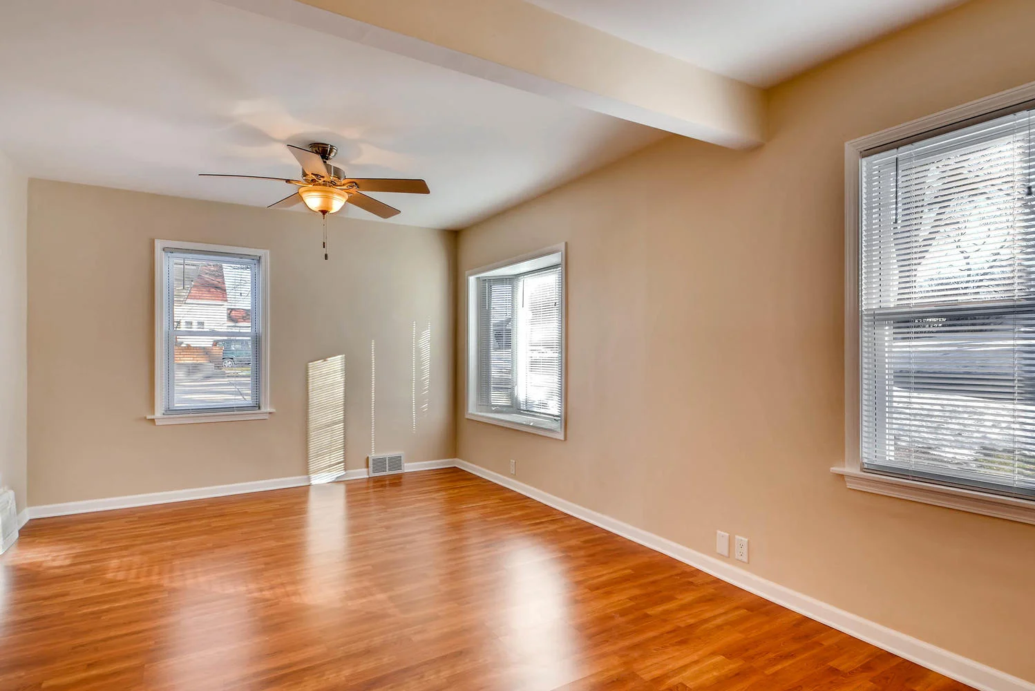 4630 7th St NE Minneapolis MN-large-005-4-Living Room-1499x1000-72dpi.jpg