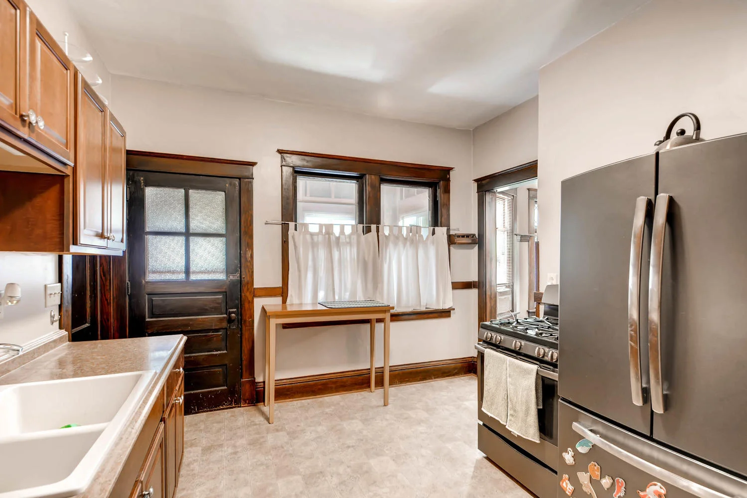 1121 Washington St NE-large-007-7-Kitchen-1500x1000-72dpi.jpg