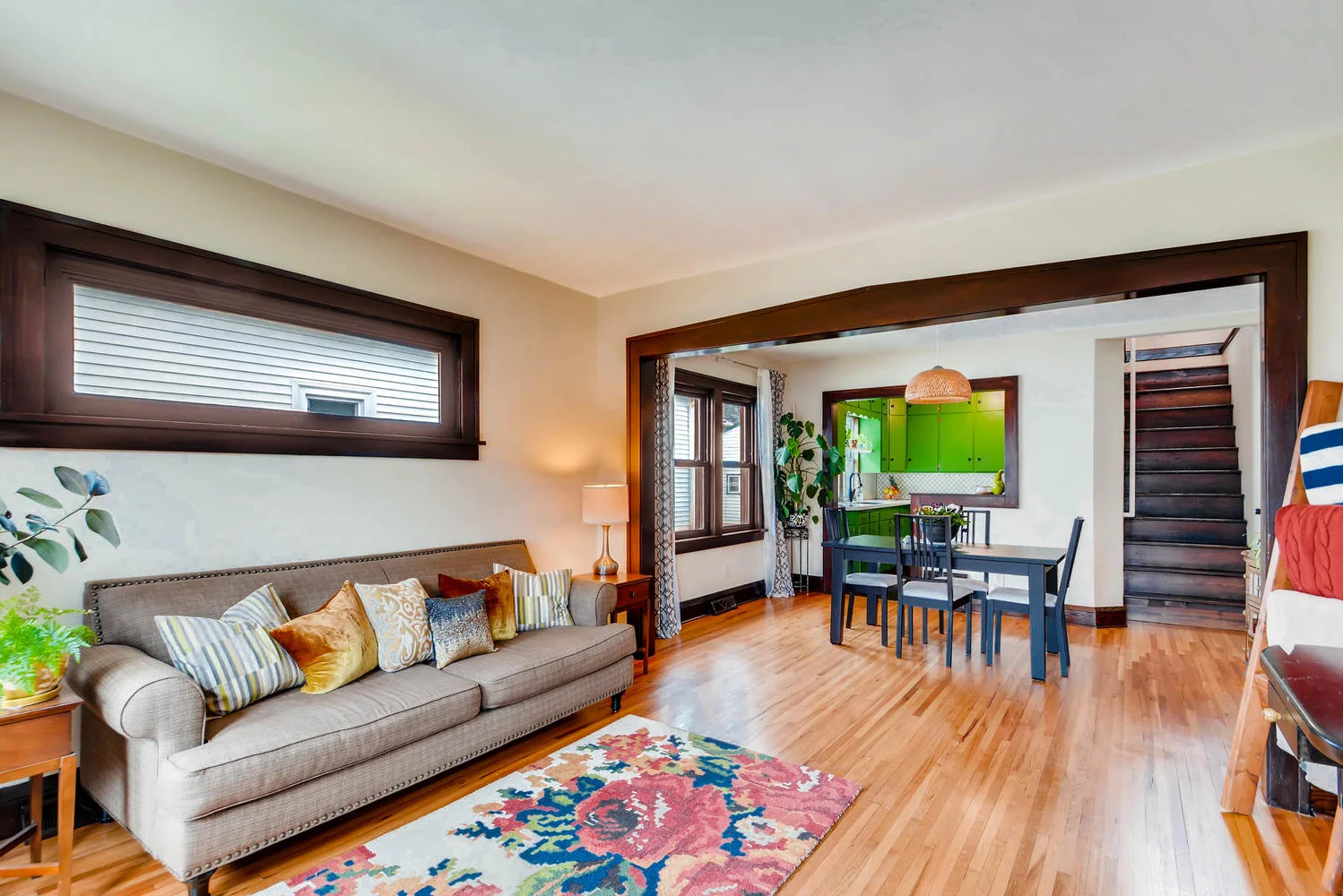 2622 Cleveland St NE-large-008-33-Living Room-1499x1000-72dpi.jpg