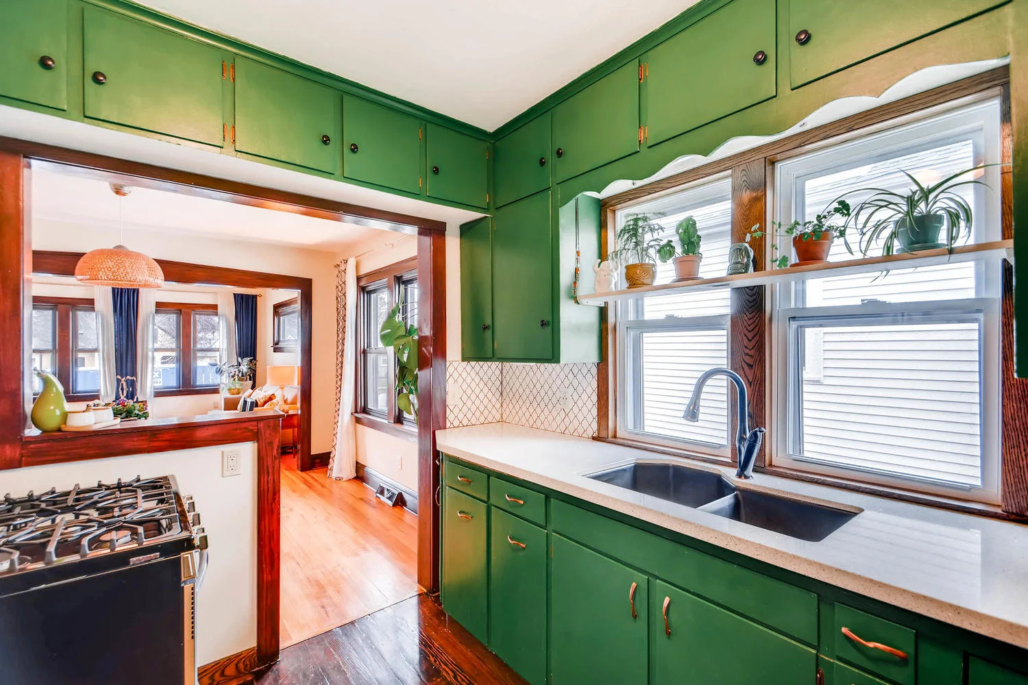 2622 Cleveland St NE-large-016-37-Kitchen-1500x1000-72dpi.jpg