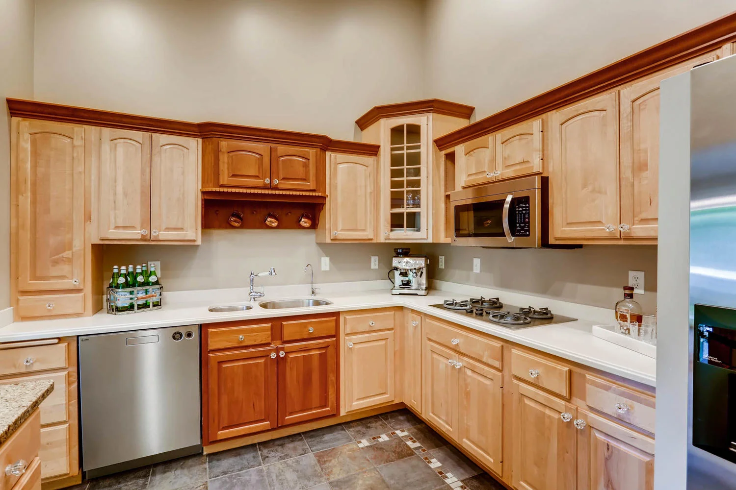 5701 Hyland Courts Minneapolis-large-011-16-2nd Floor Kitchen-1500x1000-72dpi.jpg