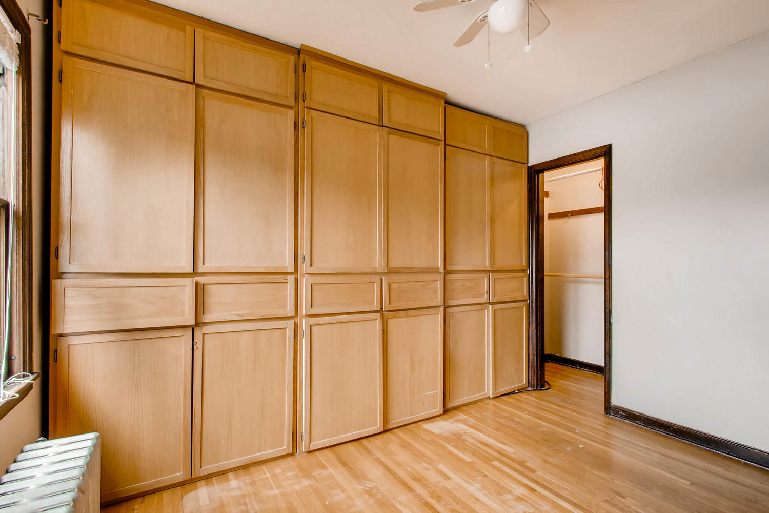 1010 2nd St NE Minneapolis MN-large-017-40-2nd Floor Bedroom-1500x1000-72dpi.jpg