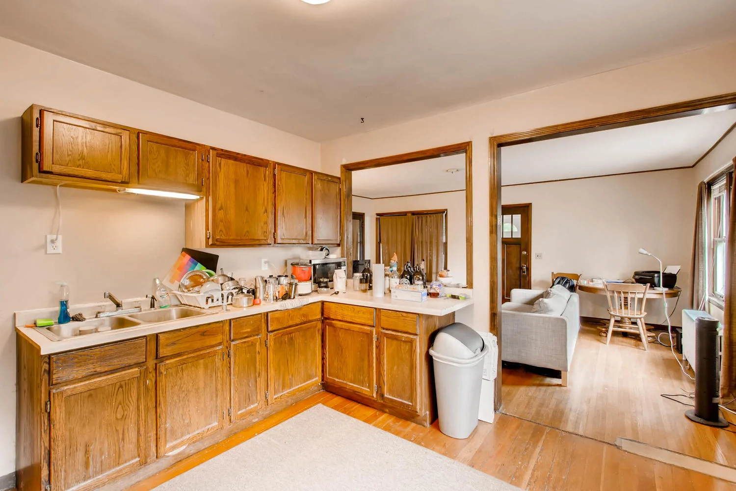 1010 2nd St NE Minneapolis MN-large-006-46-Kitchen-1500x1000-72dpi.jpg