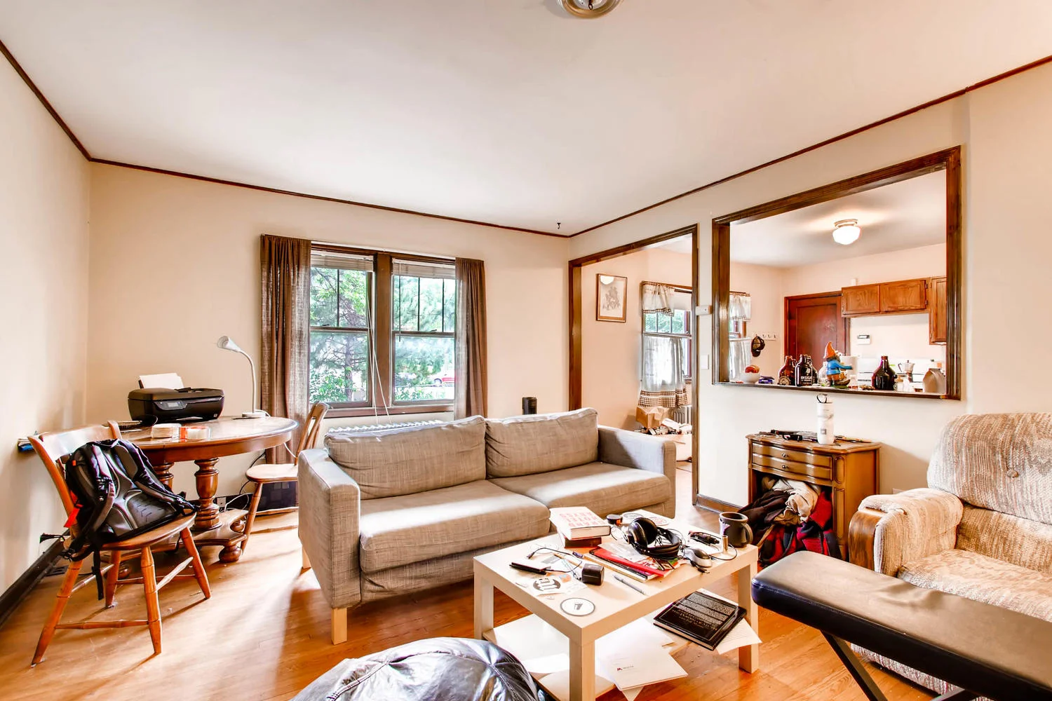 1010 2nd St NE Minneapolis MN-large-003-29-Living Room-1500x1000-72dpi.jpg