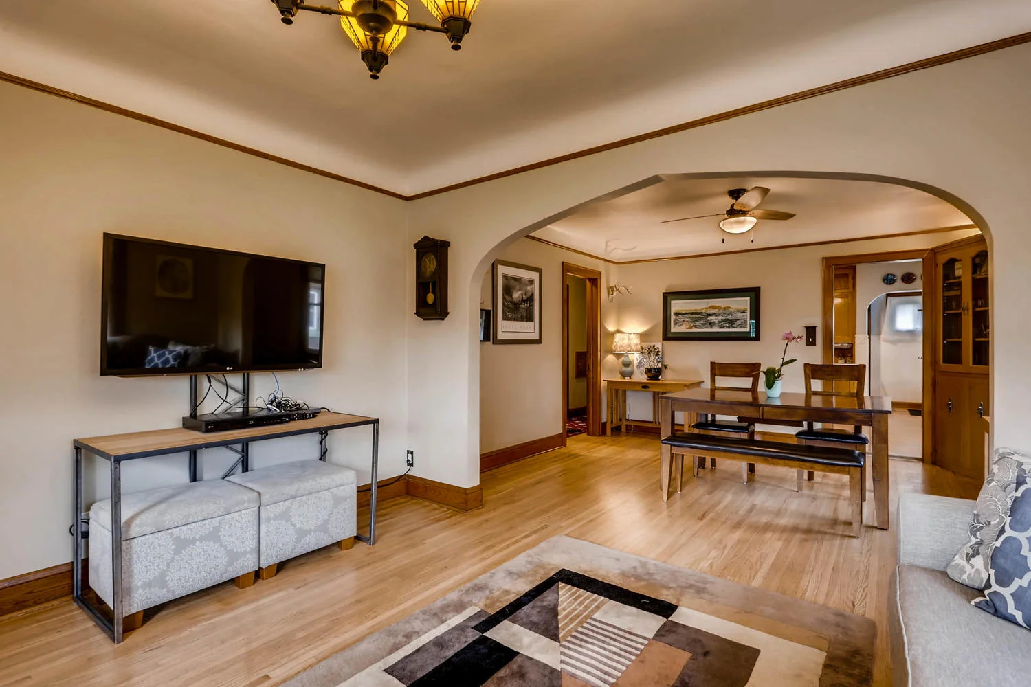 2519 3rd St NE Minneapolis MN-large-008-2-Living Room-1500x1000-72dpi.jpg