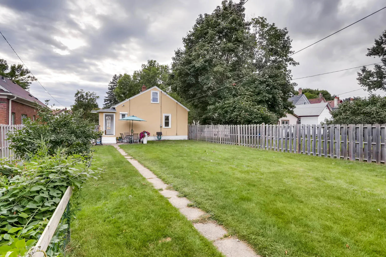 2519 3rd St NE Minneapolis MN-large-027-25-Back Yard-1500x1000-72dpi.jpg