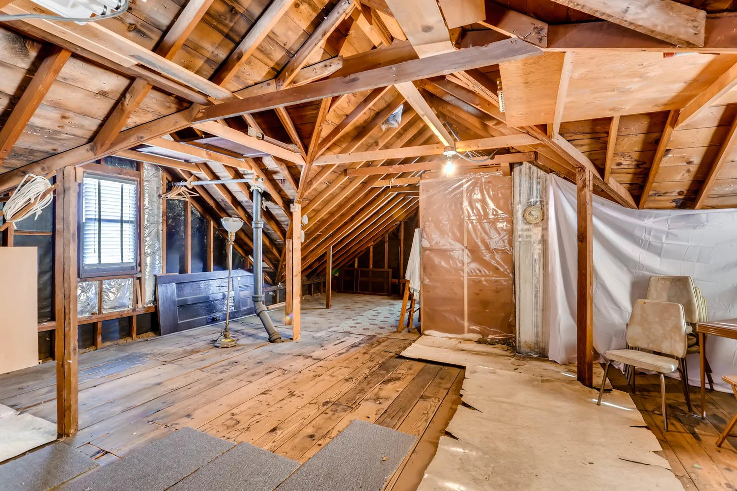 639 Quincy St NE Minneapolis-large-019-16-2nd Floor Unfinished-1500x1000-72dpi.jpg