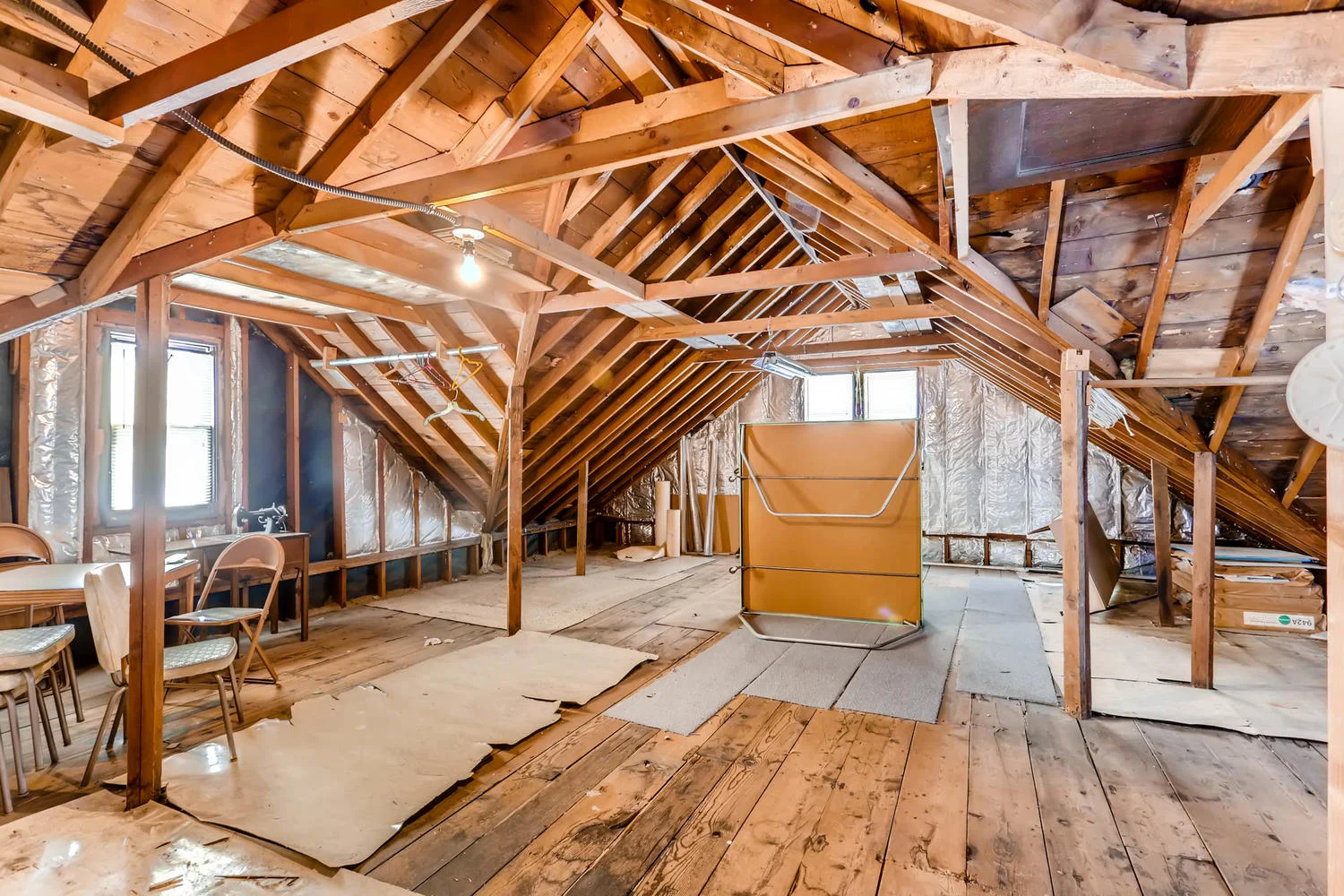 639 Quincy St NE Minneapolis-large-018-24-2nd Floor Unfinished-1500x1000-72dpi.jpg