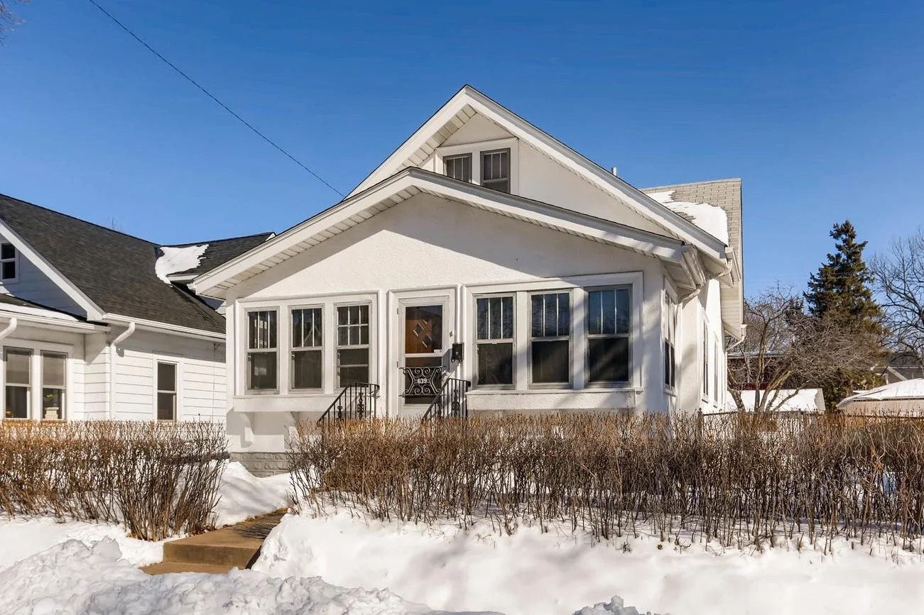 639 Quincy St NE Minneapolis-large-002-2-Exterior Front-1500x1000-72dpi.jpg