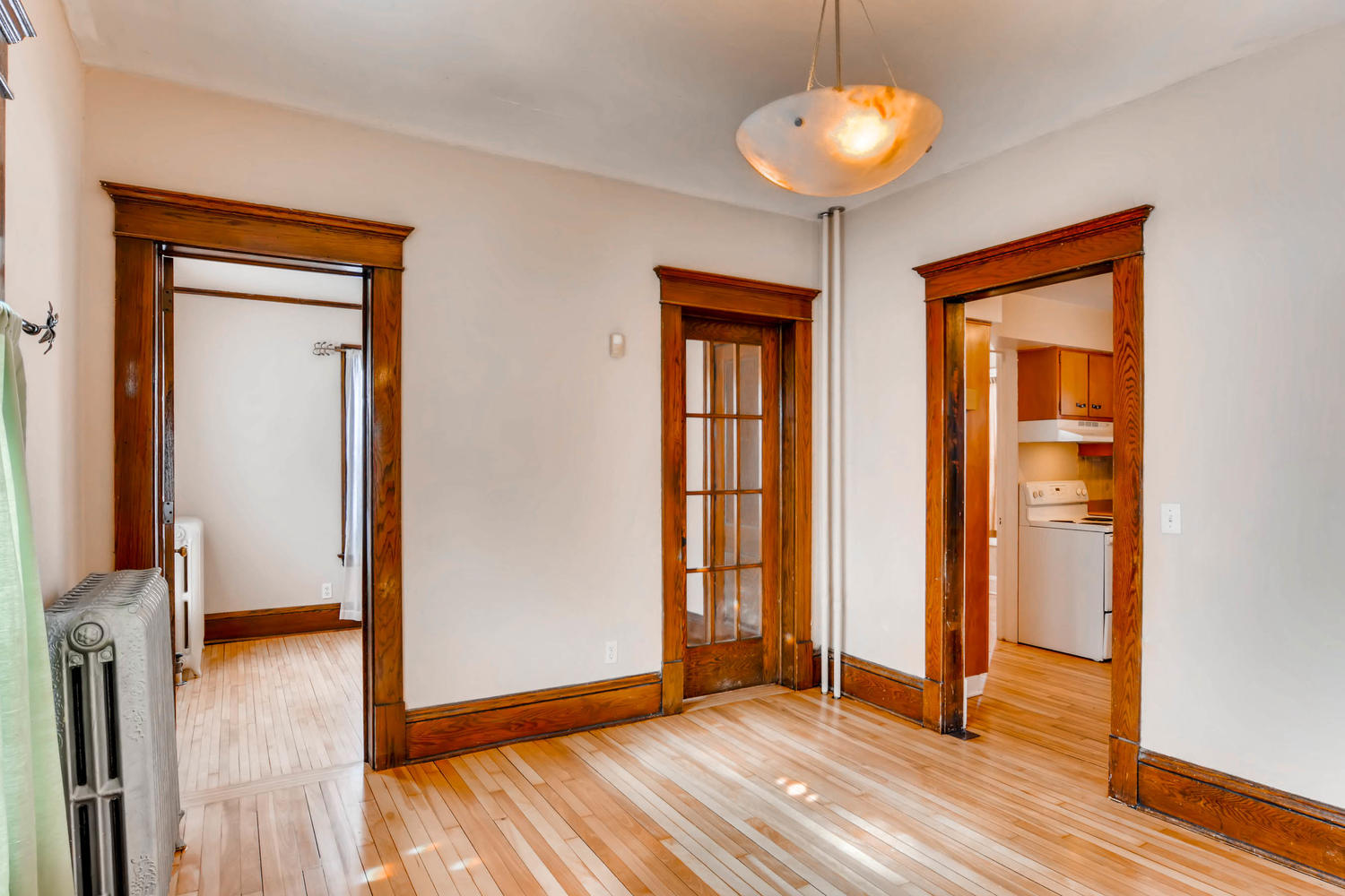 2526 Buchanan St NE-large-007-8-Dining Room-1500x1000-72dpi.jpg