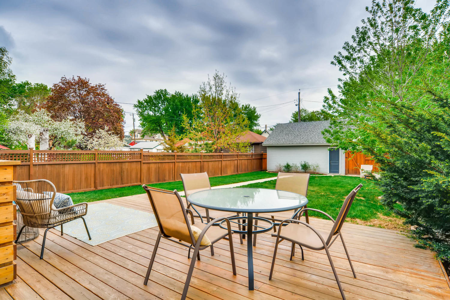 1811 Taylor St NE Minneapolis-large-025-15-Deck-1500x999-72dpi.jpg
