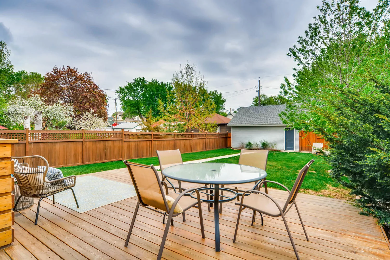 1811 Taylor St NE Minneapolis-large-025-15-Deck-1500x999-72dpi.jpg