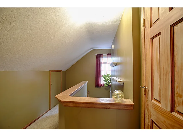 Landing_2nd Floor_1a.jpg