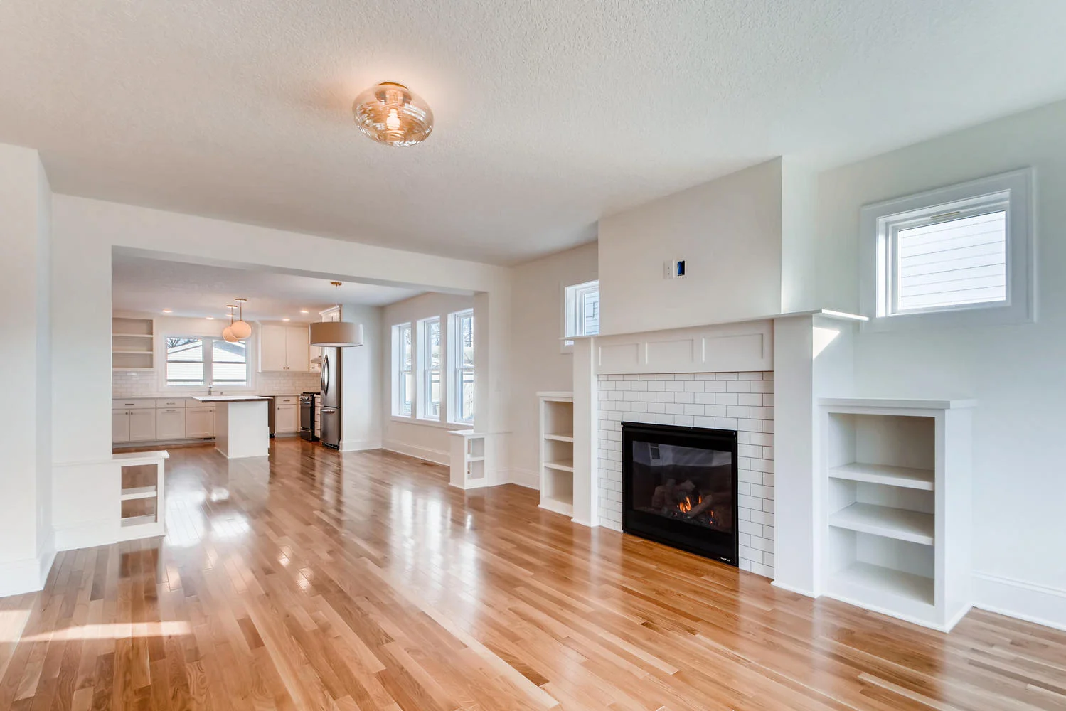 2949 Grand St NE Minneapolis-large-004-10-Living Room-1499x1000-72dpi.jpg