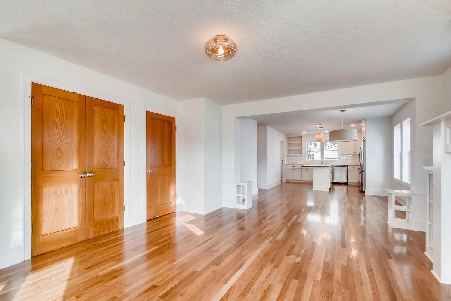 2949 Grand St NE Minneapolis-large-005-9-Living Room-1499x1000-72dpi.jpg