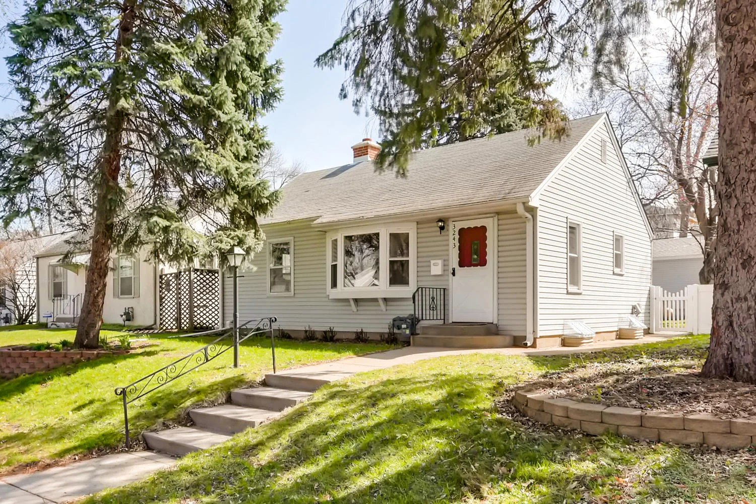 3243 Fillmore St NE-large-002-30-Exterior Front-1500x1000-72dpi.jpg