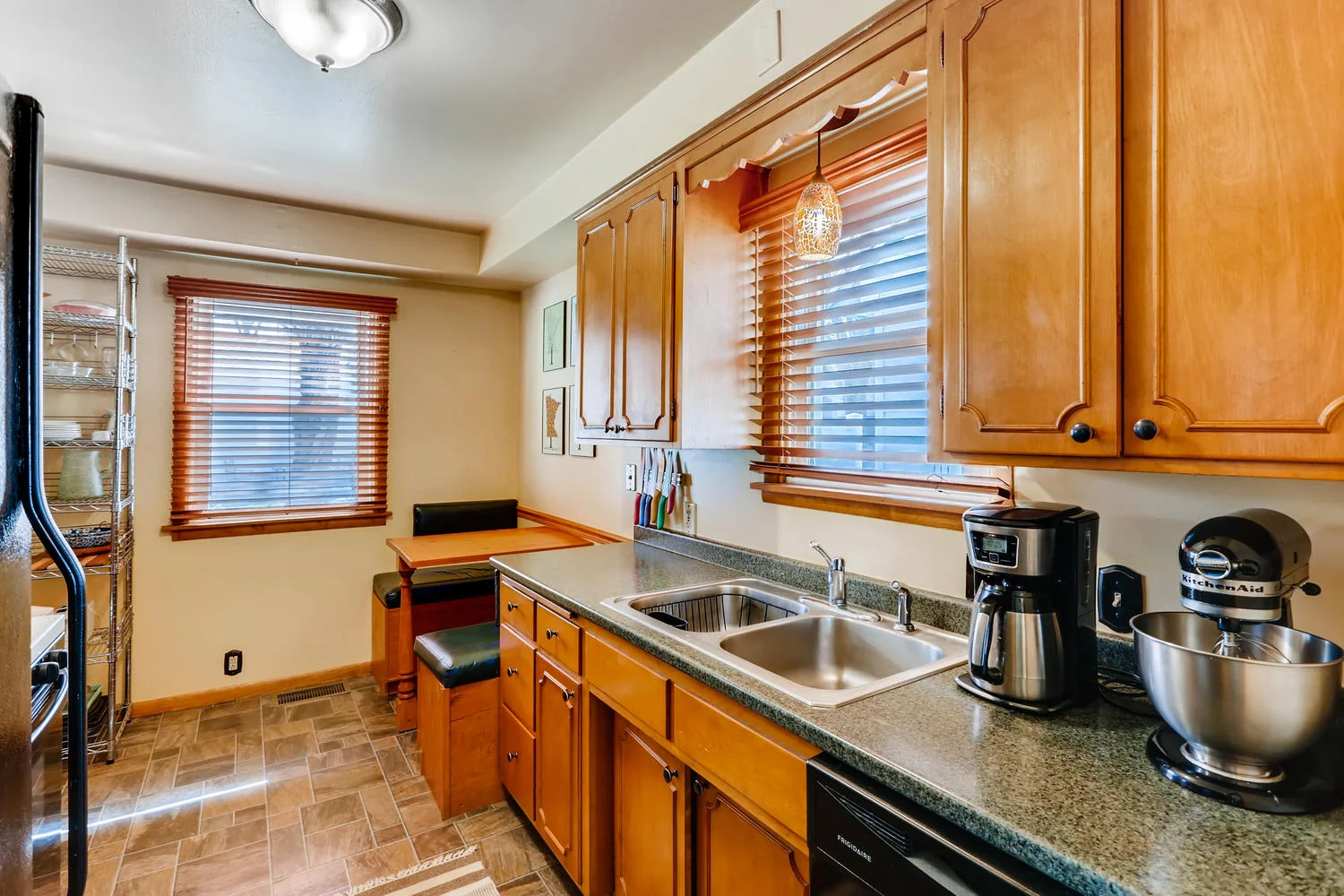 3243 Fillmore St NE-large-008-7-Kitchen-1500x1000-72dpi.jpg