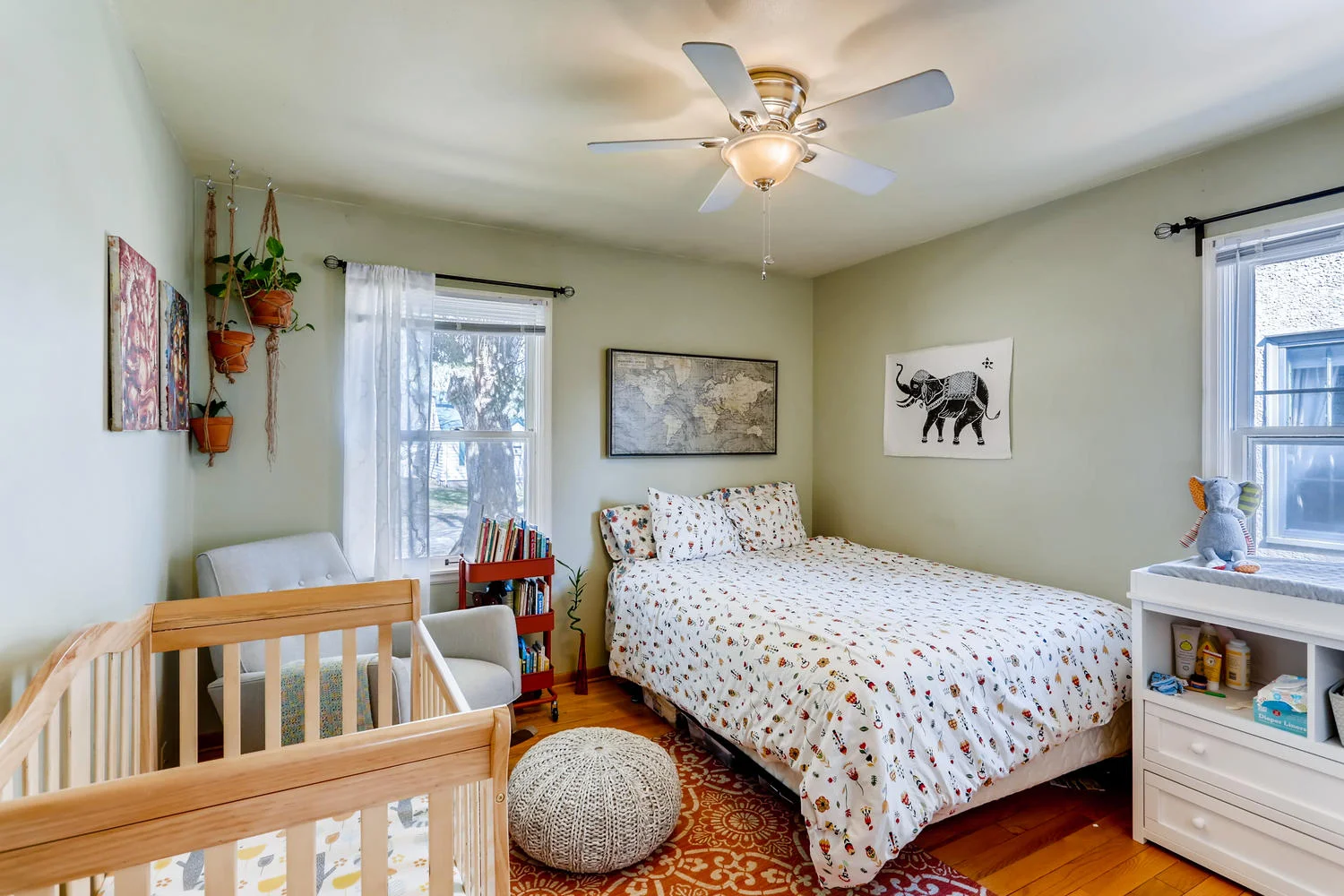 3243 Fillmore St NE-large-016-21-Bedroom-1500x1000-72dpi.jpg