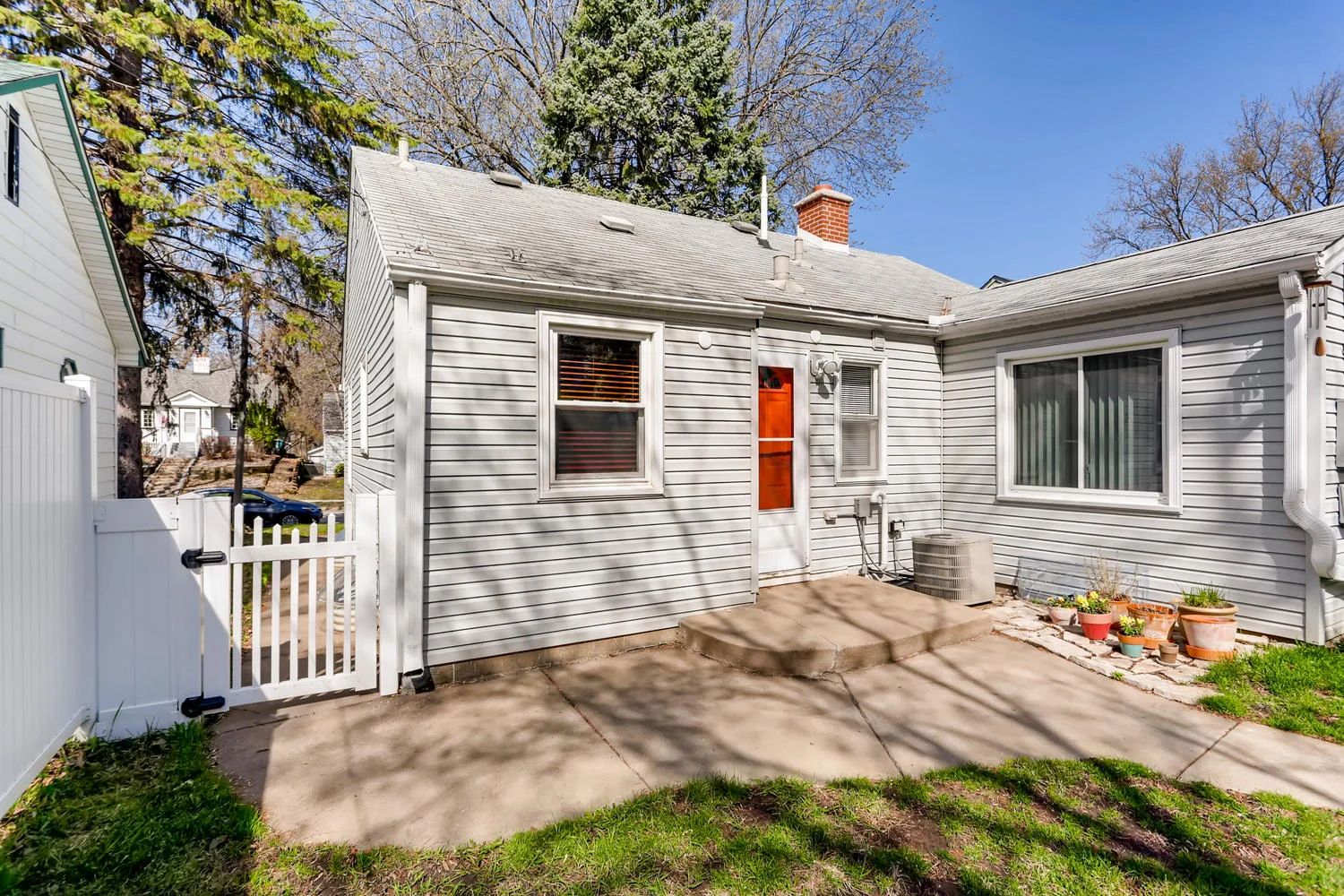 3243 Fillmore St NE-large-022-26-Patio-1500x1000-72dpi.jpg