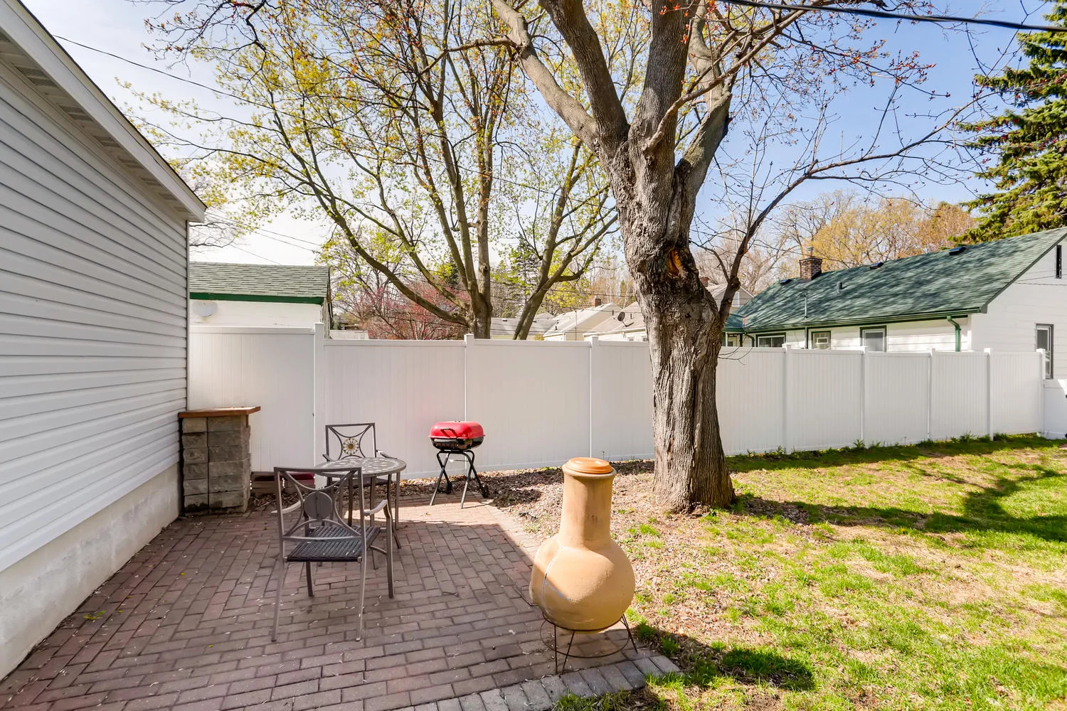 3243 Fillmore St NE-large-023-23-Patio-1500x1000-72dpi.jpg