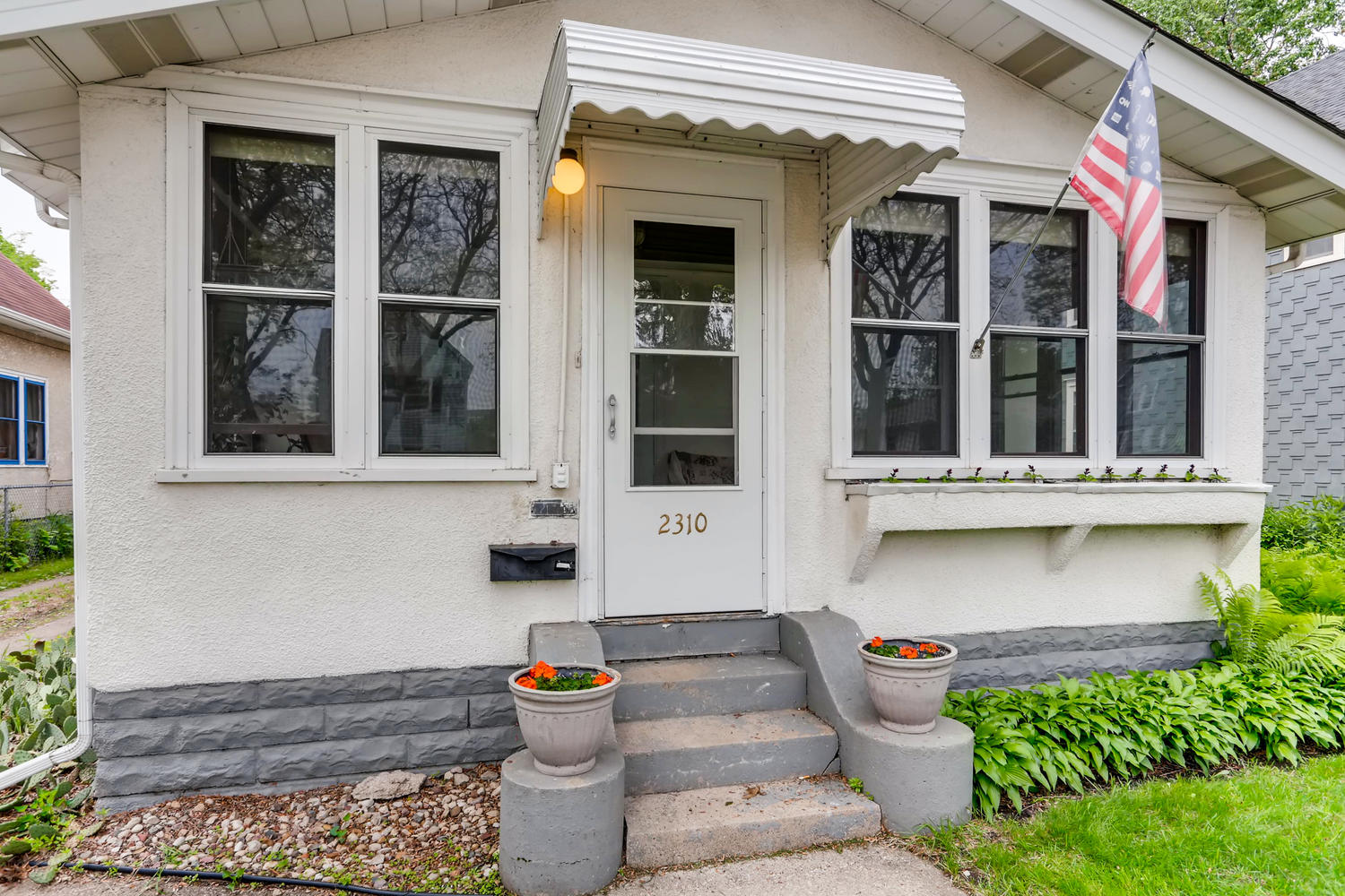 2310 6th St NE Minneapolis MN-large-004-14-Exterior Front Entry-1500x1000-72dpi.jpg