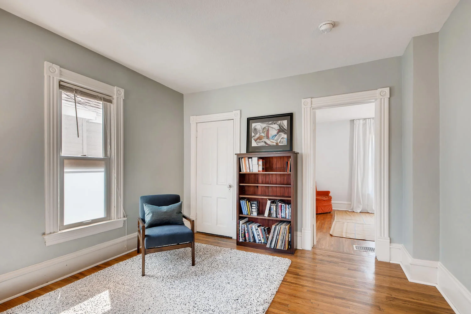 1112 18th Ave NE Minneapolis-large-021-22-2nd Floor Family Room-1499x1000-72dpi.jpg