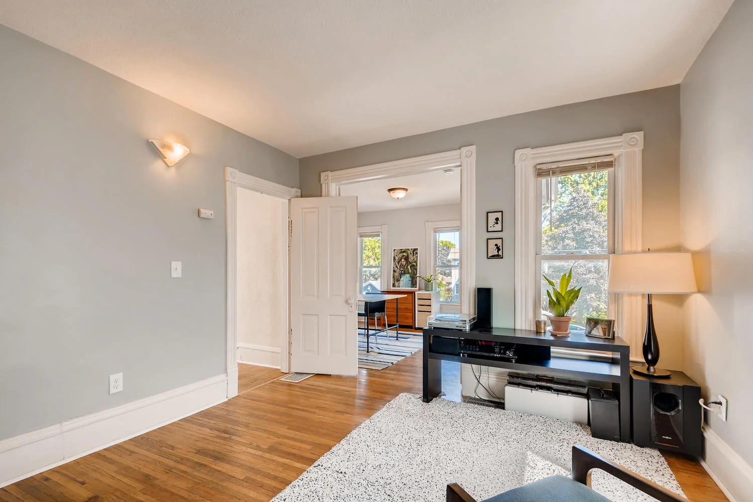 1112 18th Ave NE Minneapolis-large-022-17-2nd Floor Family Room-1499x1000-72dpi.jpg