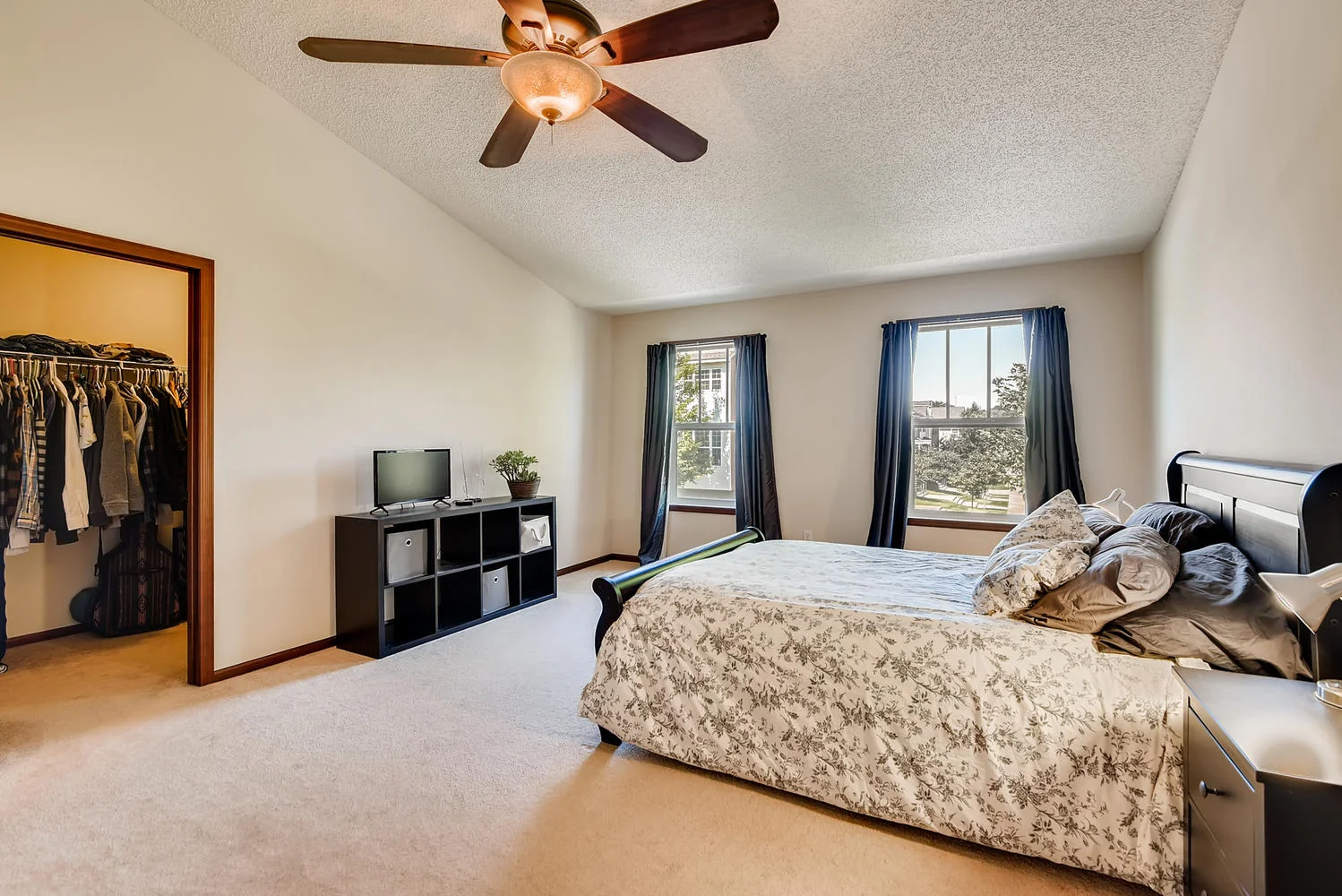 564 Lomianki Lane NE Columbia-large-017-016-2nd Floor Master Bedroom-1499x1000-72dpi.jpg