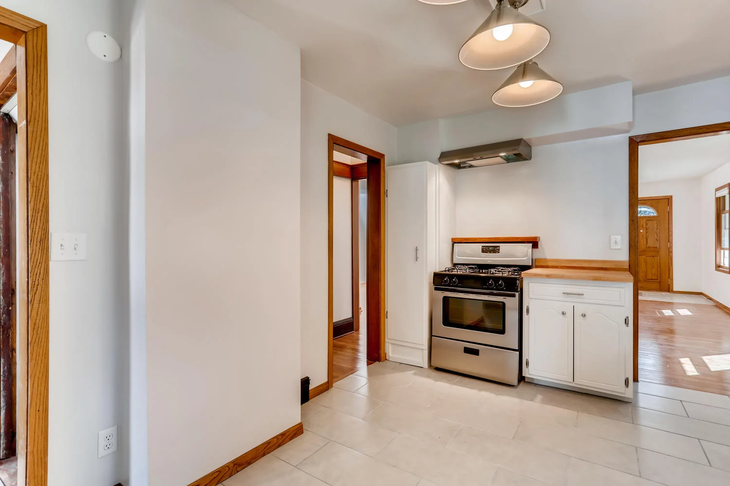 1937 Eustis Street Lauderdale-large-014-024-Breakfast Area-1500x1000-72dpi.jpg