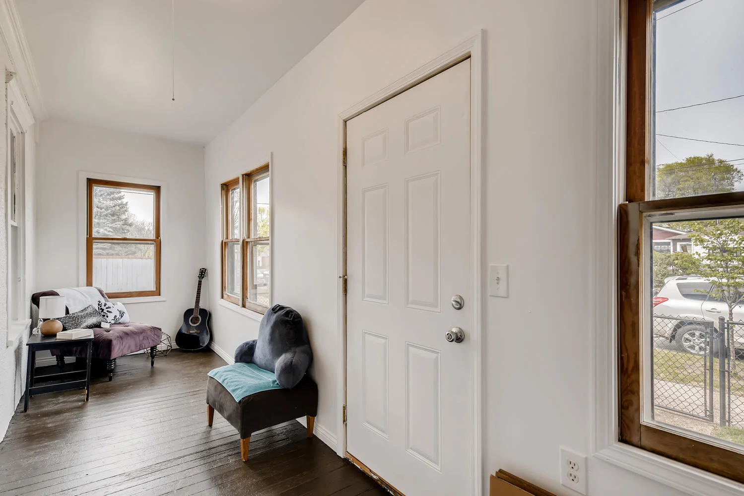 412 24th Ave NE Minneapolis MN-large-023-022-Front Porch-1500x1000-72dpi.jpg